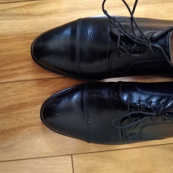 Allen Edmonds Riverside Men\'s Cap Toe Oxford Dress